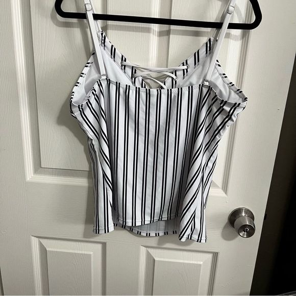 Nautica Stripe Swim top Xl - Picture 2 of 6